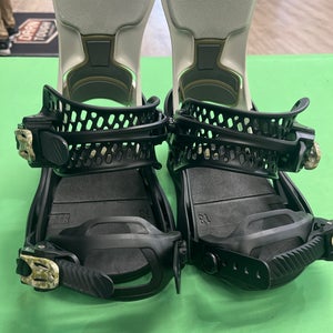 Women's Medium Burton Lexa Snowboard Bindings All Mountain (Used)