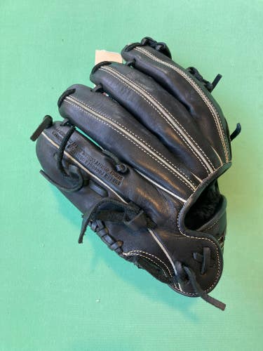 Used Mizuno Select 9 Right Hand Throw Baseball Glove 11.25"