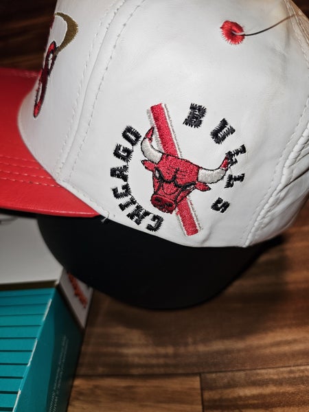 NEW Vintage Chicago Bulls 1998 NBA Sports White Leather JH Design Hat Strapback