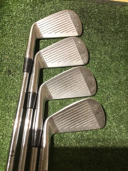 Titleist 680 Forged Irons Set (3-9 Irons) Stiff S300 Steel Shafts