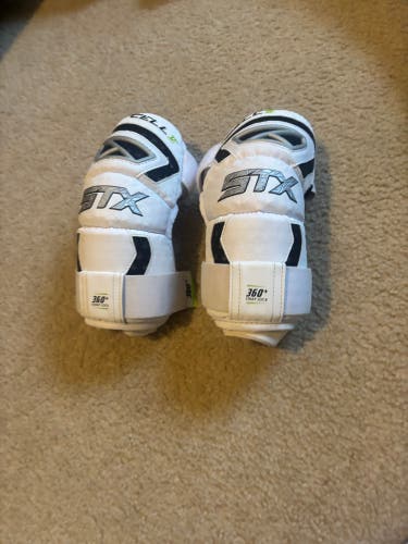 Medium Adult STX Cell V (Used)