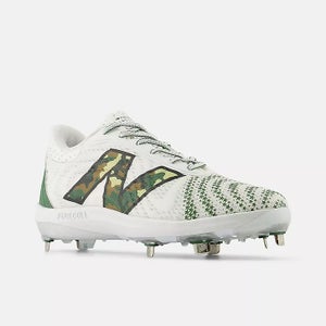 Men's Size M 6.0 (W 7.0) New Balance Low Top 4040v7 (New)