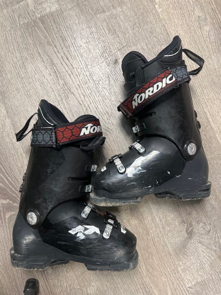 Kid's Nordica PRO MACHINE J All Mountain Ski Boots (Used) | Mondo 22.5 (265mm)