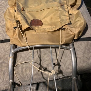 Backpack (Used) Trails Everest 613 External Frame Backpack