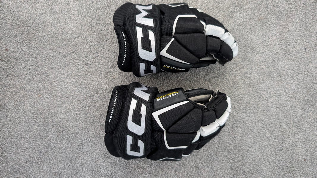 CCM Tacks Vector Premier