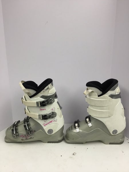 27.0 Dalbello Vantage Ski Boots