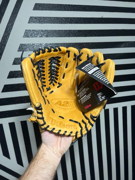 Wilson a2k D33 11.75 baseball glove