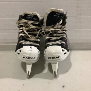 Used Ccm Rbz Junior 05 Ice Hockey Skates 10743-c000416488