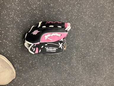 Used Easton Gkp9500 Bb Sb Glove Rh Throw Black 9 1 2" 11162-s000423090