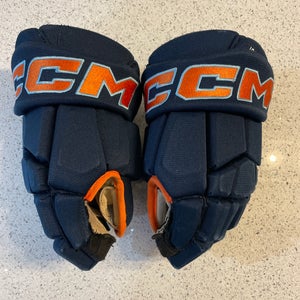 CCM Team Gloves - Islanders Hockey Club (MA)