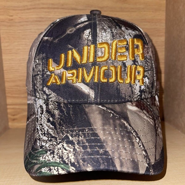 Under Armour Camouflage Ball Cap Hat Fitted Size M/L