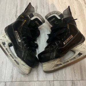 Bauer Supreme S190 Hockey Skates Regular Width Size 4 (Used)