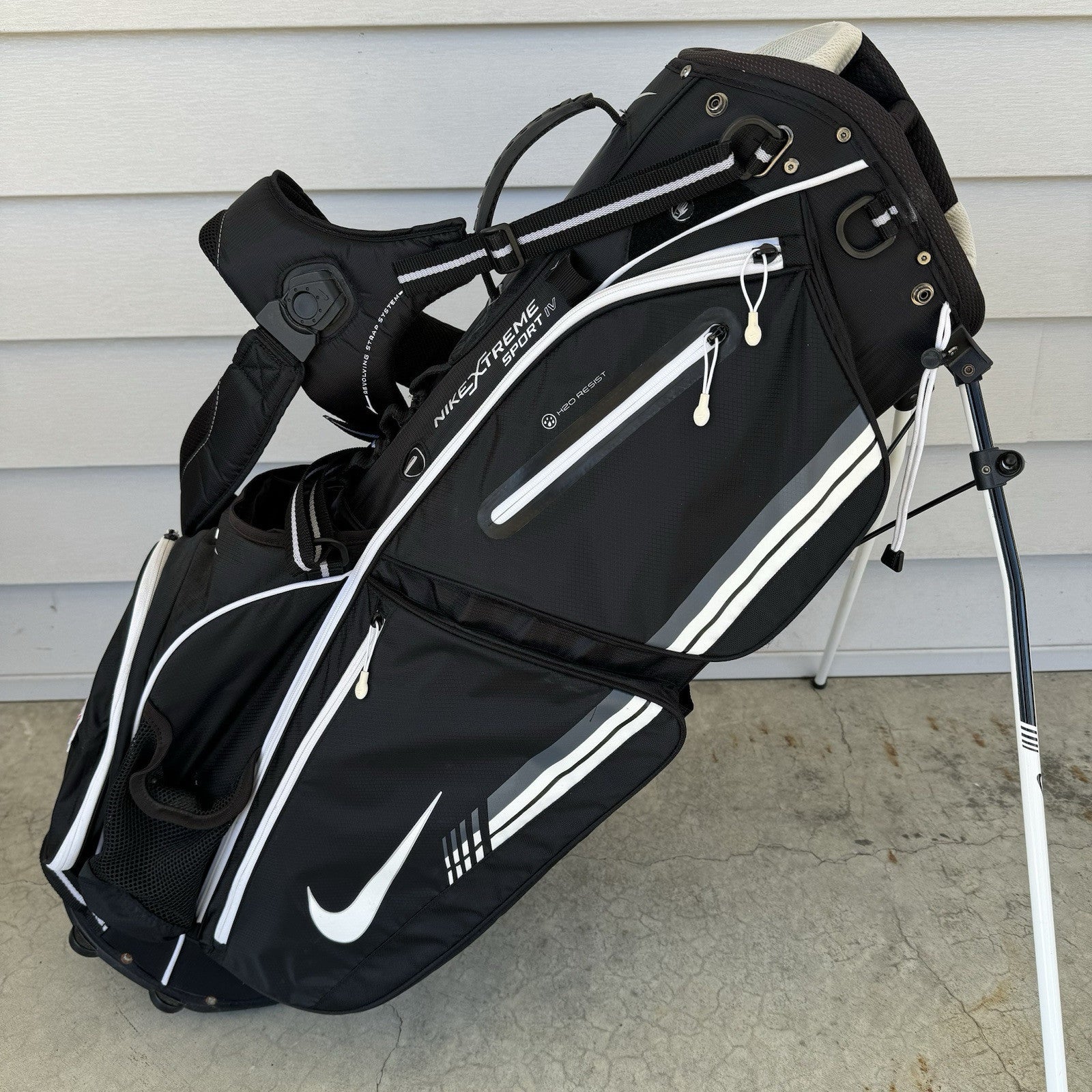 nike coors light golf bag