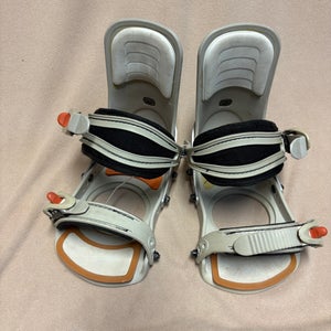 Unisex S/M La Mar Snowboard Bindings All Mountain (Used)