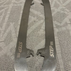 Step Steel Hockey ST Pro XS Stainless Steel Runners CCM Size 271 New