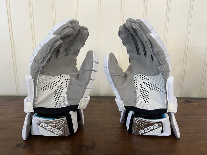 STX Surgeon RZR2 Lacrosse Gloves Large (New without Tags)
