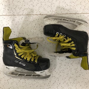 Bauer Supreme S25 Skates (Used, Size 2, Regular Width)