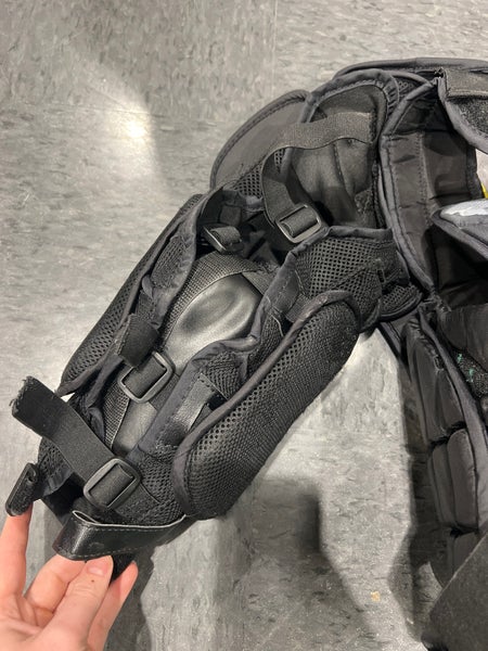 Used Intermediate Small/Medium Warrior Ritual XP Goalie Chest Protector