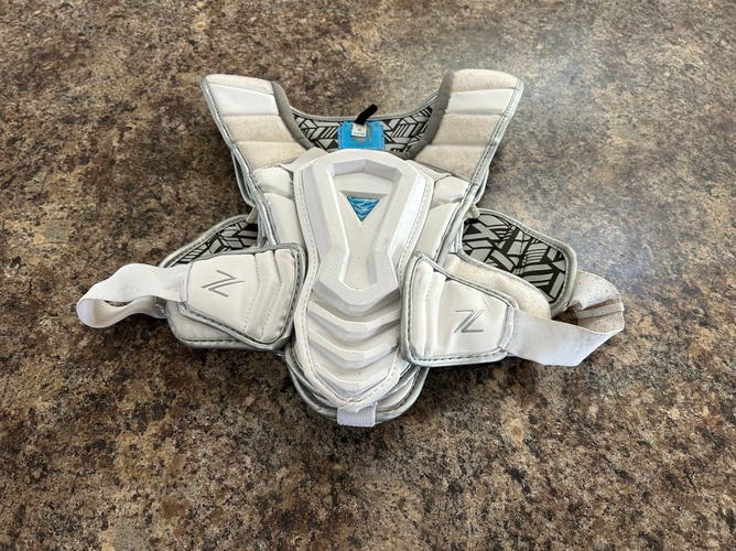 Medium True (Used) Zerolyte Shoulder Pads