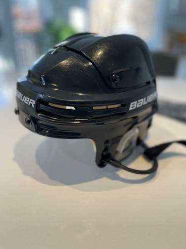 Medium Bauer 4500 (Used)
