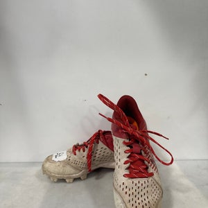 Used Under Armour LEADOFF Senior 7.5 Baseball and Softball Cleats 11727-S000180454