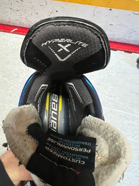 Bauer Vapor Hyperlite  Pro Stock 8.5 (Used)