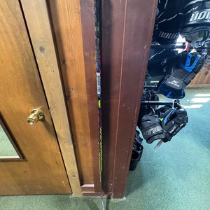 Junior Sher-Wood Right Handed Rekker Legend Pro PP28  (New)