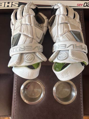 Maverik M5 Large (Used)