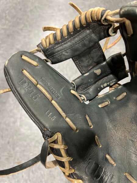 Wilson A2000 DP15 Infield Baseball Glove 11.5" (Used)