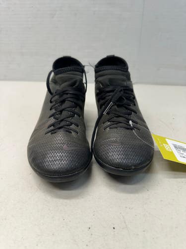 Used Nike Junior 04 Cleat Soccer Outdoor Cleats 11835-s000184911