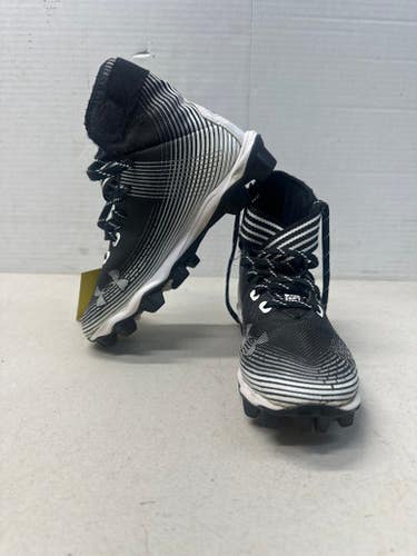 Used Under Armour Jr FB Cleats Black And White Junior 04 11835-S000185656