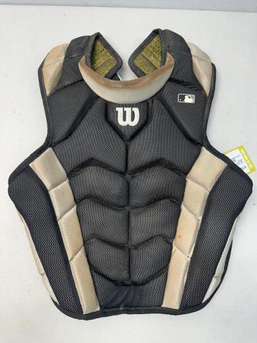 Used Wilson CHEST PROTECTOR Adult Catcher's Equipment 11835-S000182231