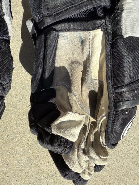 PRO STOCK LA KINGS 14” Warrior gloves