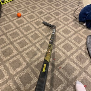 Junior CCM Left Hand Super Tacks AS-V Pro P28  (Used)