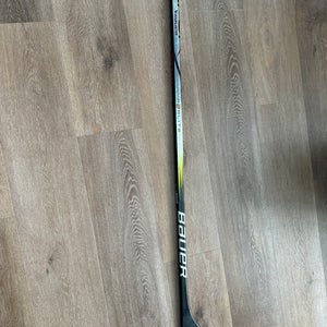 Junior Bauer Left Hand Vapor Hyperlite 2 P28