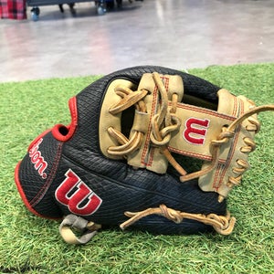 Black Wilson A2000 Right Hand Throw Infield Baseball Glove 11.25" (Used)