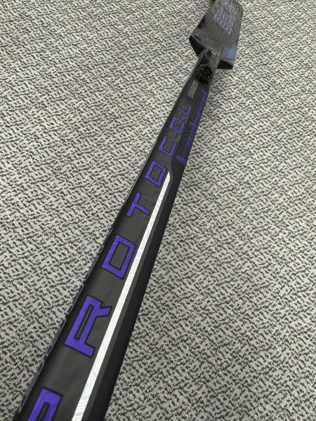 Bauer Protocol 24” P28G Goal Stick