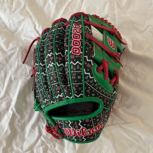 2023 Wilson A2000 IG Exclusive Ugly Holiday Sweater Glove 11.5" + Beanie - Right Hand Throw (New)