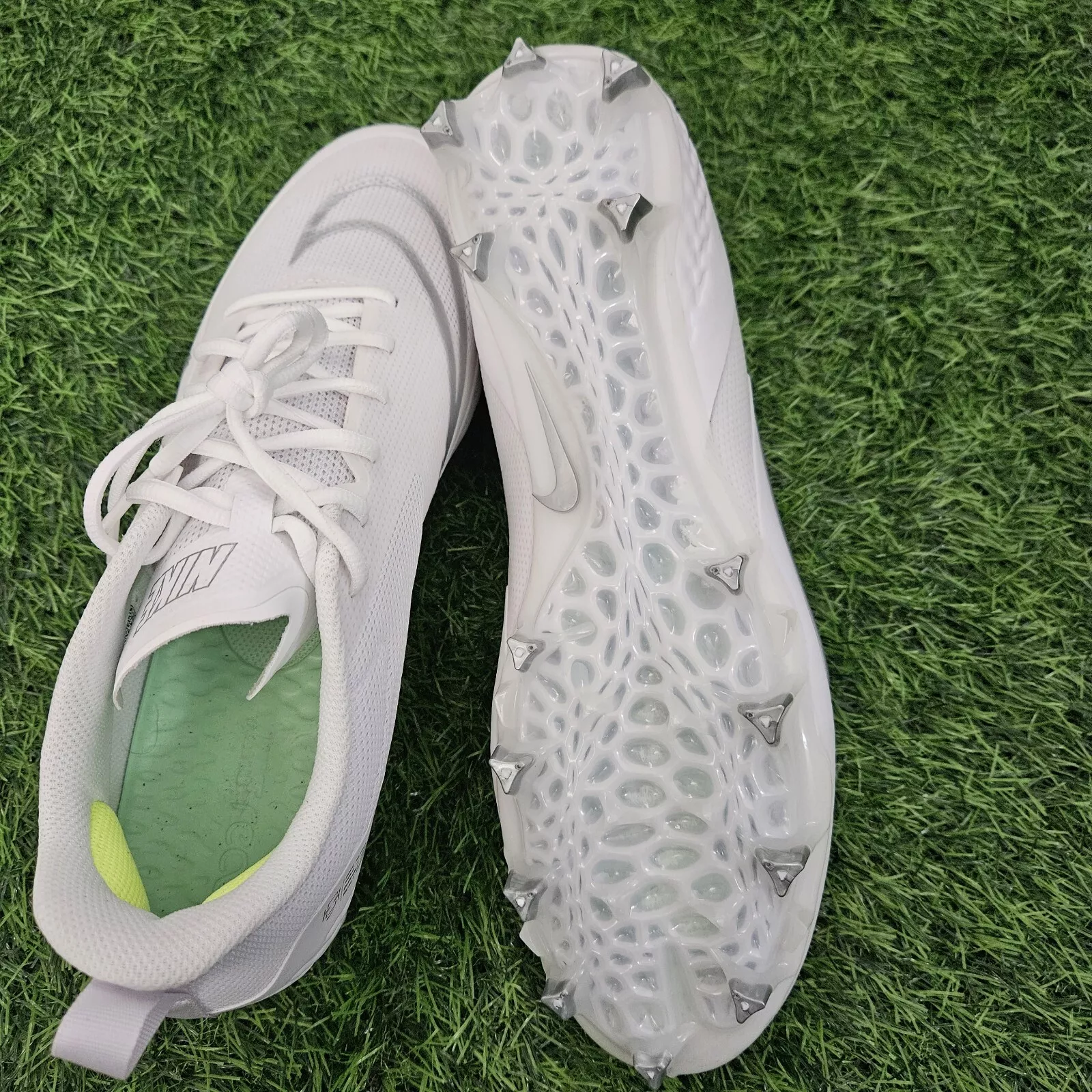 Nike Alpha Huarache 8 Pro LAX Lacrosse Cleats White CW4446-100 Men Size 9.5 NEW Nike Alpha Huarache 8 Pro LAX White Lacrosse Cleats CW4446  main image 2
