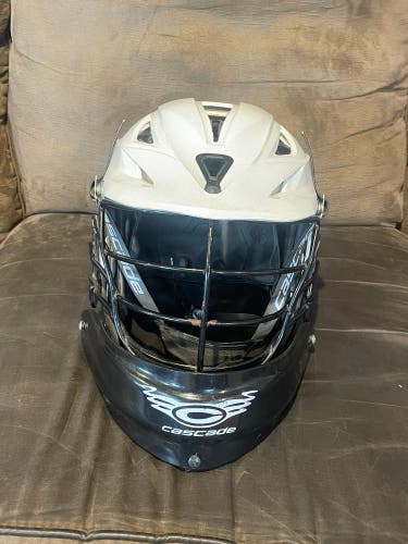 Adult Cascade R Goalie Lacrosse Helmet