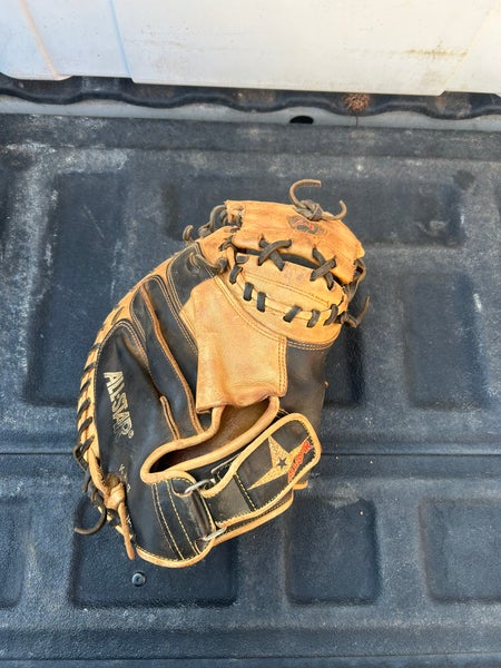 All Star Right Hand Throw CM3000XSBT 32.5" (Used)