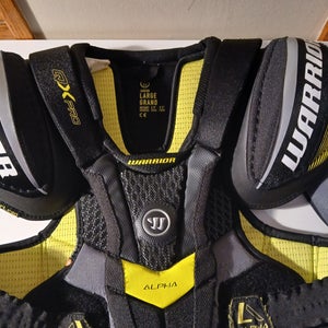 Large Junior Warrior Alpha QX Pro Shoulder Pads (Used)