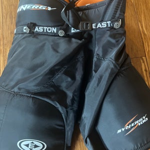 Small Junior Easton Synergy 100 (Used)