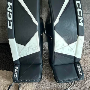 32+1" CCM Axis 2 Goalie Leg Pads (Used)