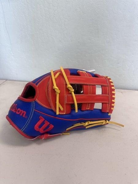 Wilson January 2025 Glove Of The Month - Outfield - Right Hand Throw - 12.75
