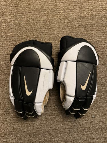 Nike 14” Bolero Hockey Gloves Black