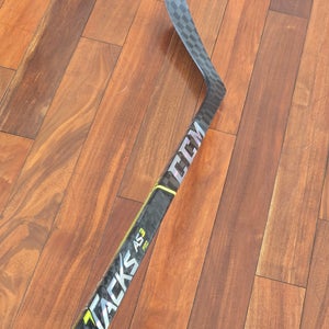 CCM Super Tacks AS3 Pro Stock Stick - Wukovits - Right - 90 Flex