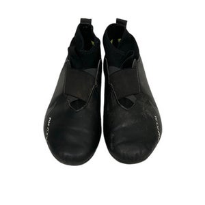 Used Nike Soccer Cleats Black Youth 06.0 11847-S000024586