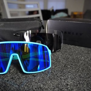 Oakley Sutros Blue/Blue Lens(New)