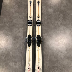 Men's Dynastar 168 cm All Mountain Skis With Bindings Max Din 11 (Used)